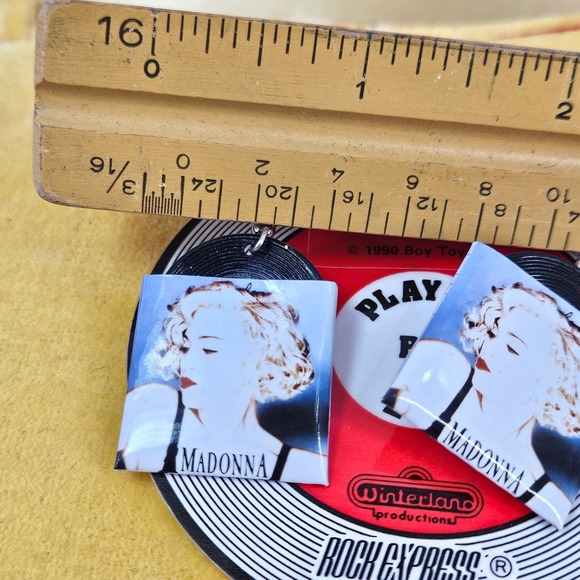 NWT Vintage Madonna Rock Express 1990 Boy Toy Inc. Vinyl Record Drop 1" Earrings - Picture 2 of 5